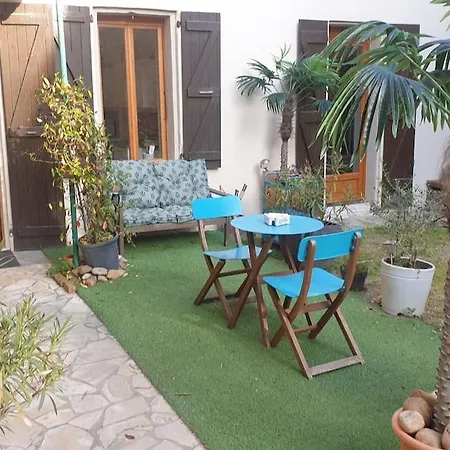 80m2 6 Couchages * Garidech